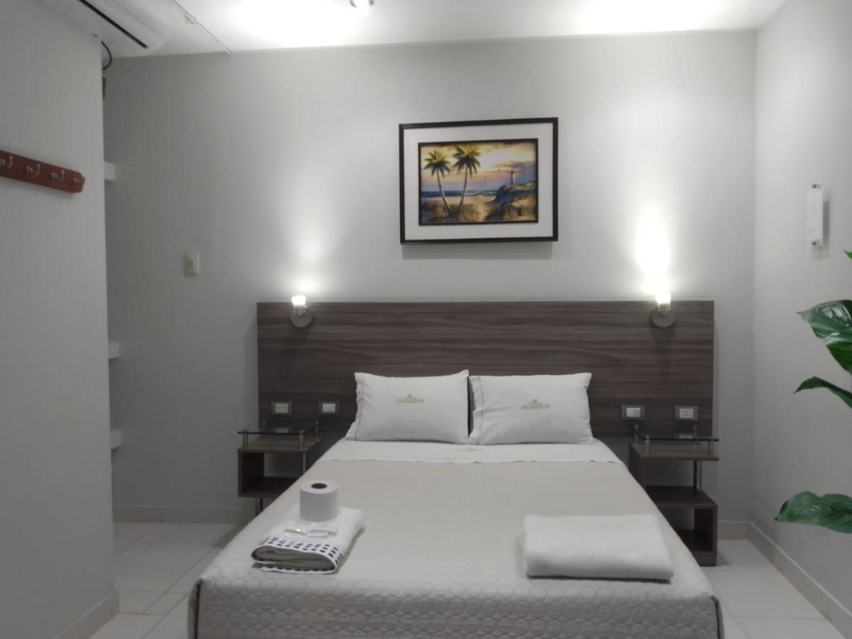 Millennium Hotel Corporative San Vicente de Cañete Eksteriør billede