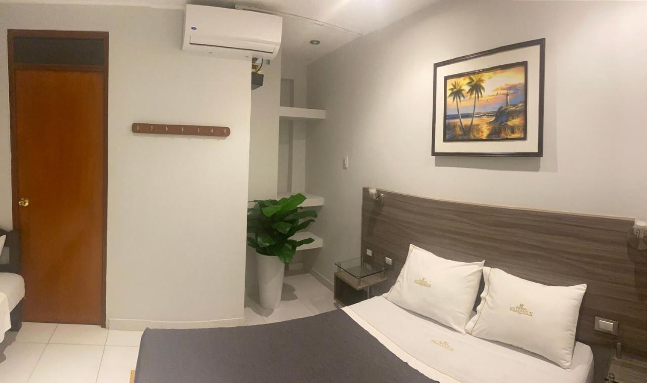 Millennium Hotel Corporative San Vicente de Cañete Eksteriør billede