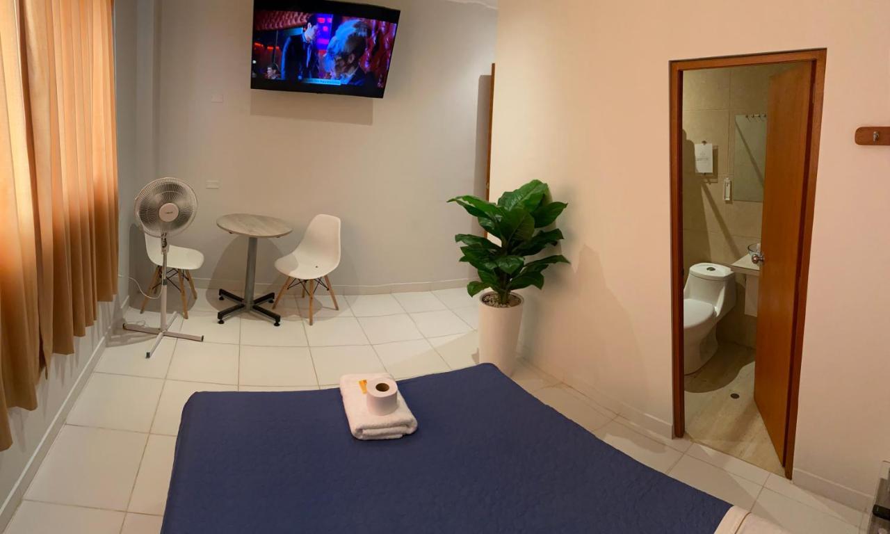 Millennium Hotel Corporative San Vicente de Cañete Eksteriør billede