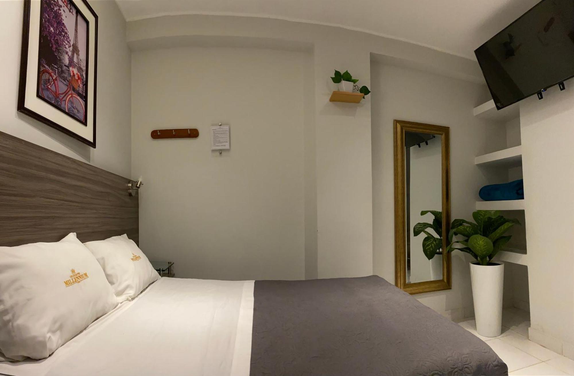 Millennium Hotel Corporative San Vicente de Cañete Eksteriør billede